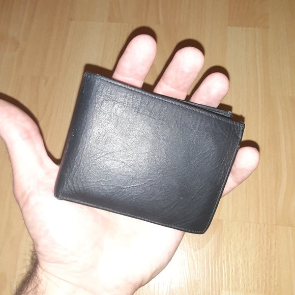 Fina Genuine Leather Black Wallet - Picture 5 of 7